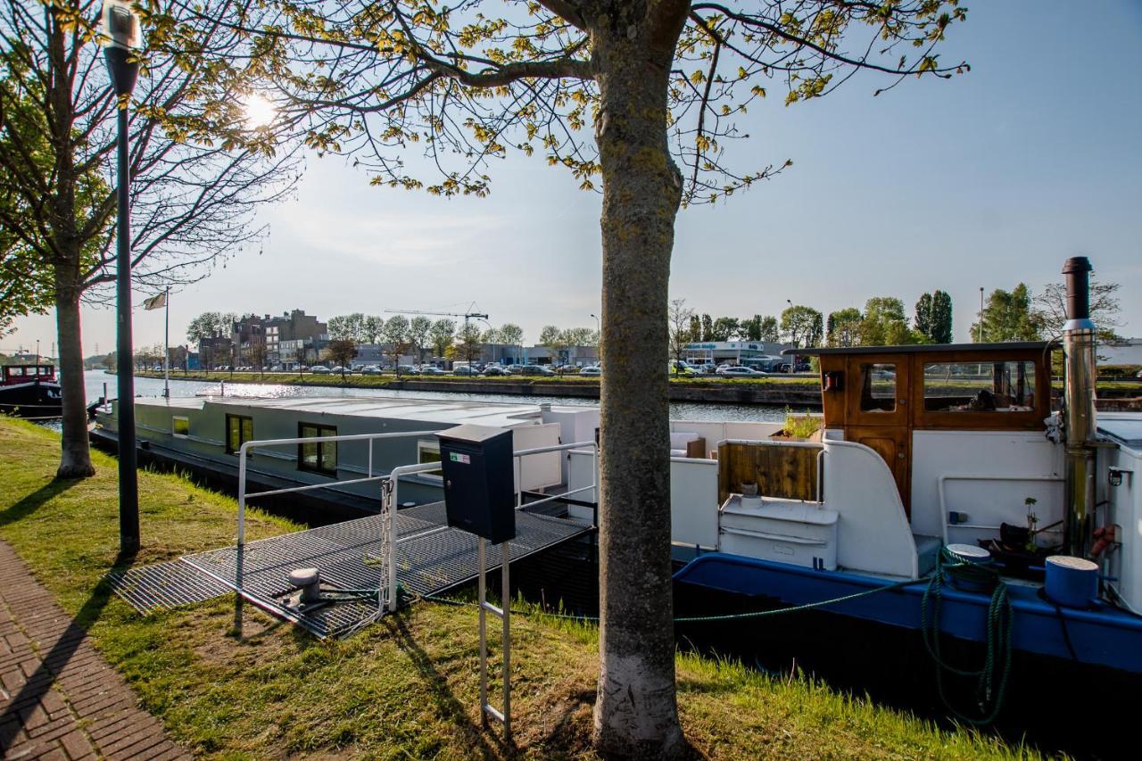 Houseboat Jana - With Sauna And Terrace Hotell Brugge Eksteriør bilde